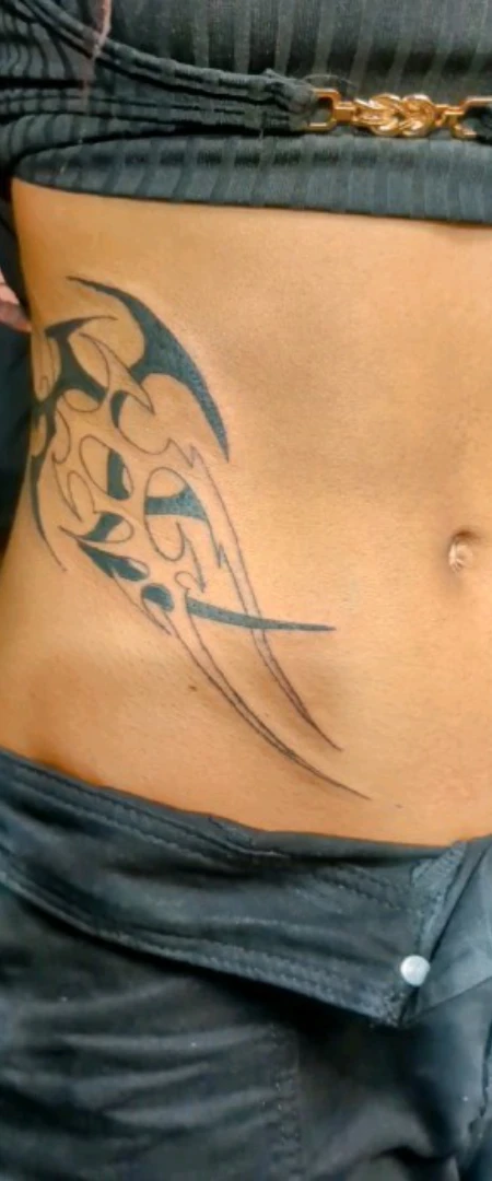 Tattoo Studio-Nuertingen-All About Ink 450x1080 4